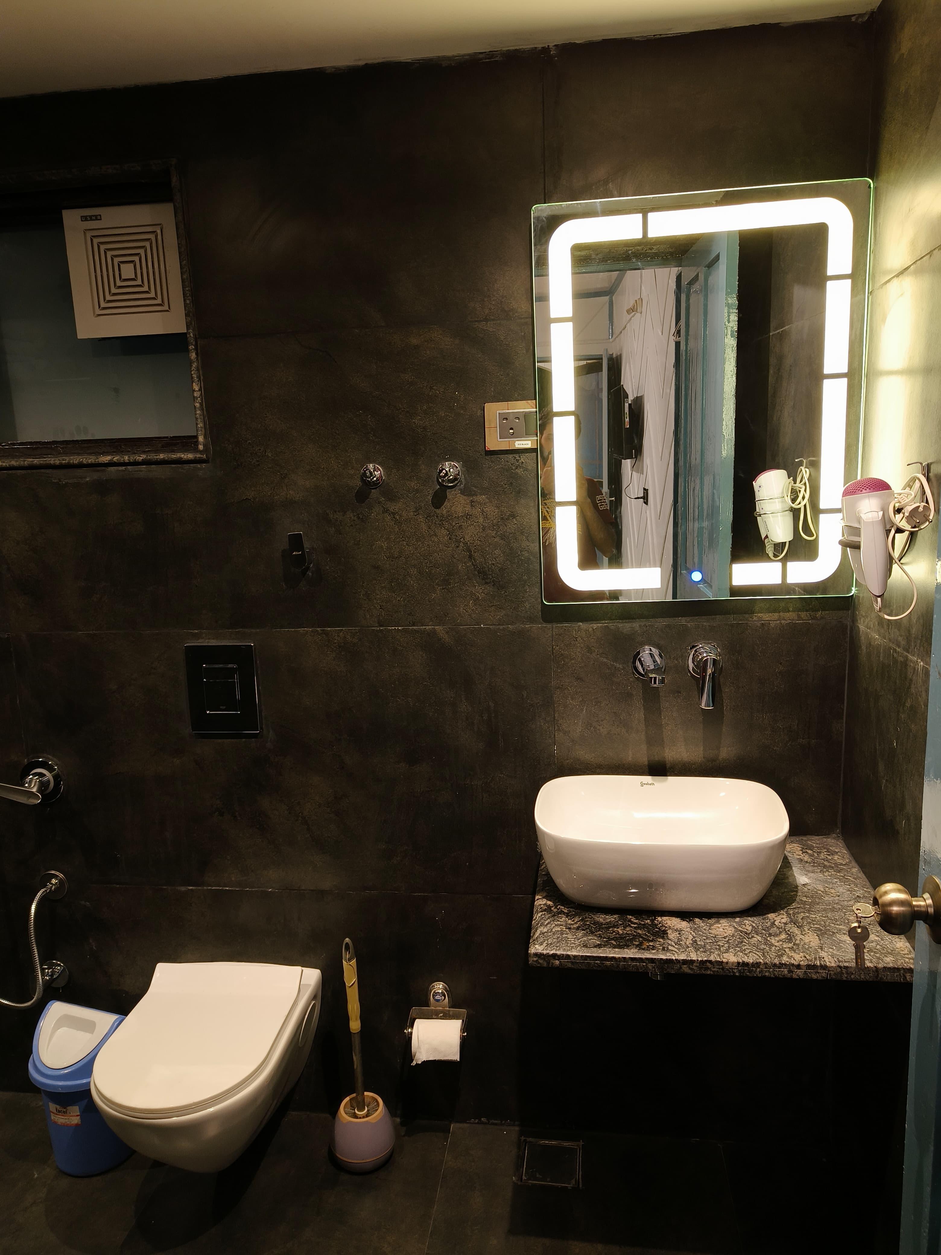 Photo 9