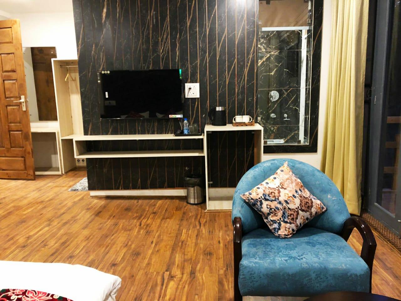 Photo 2