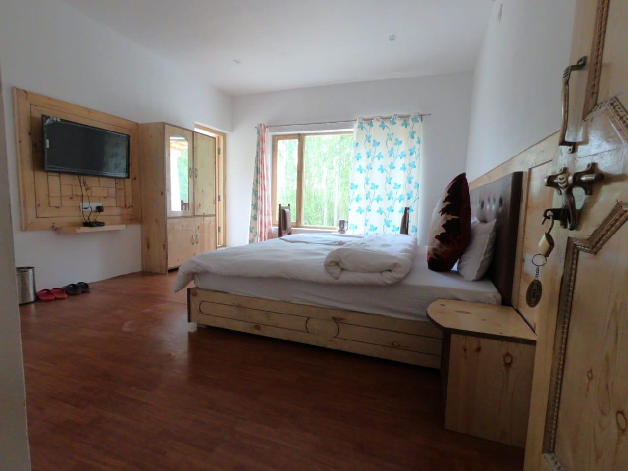 Photo 10
