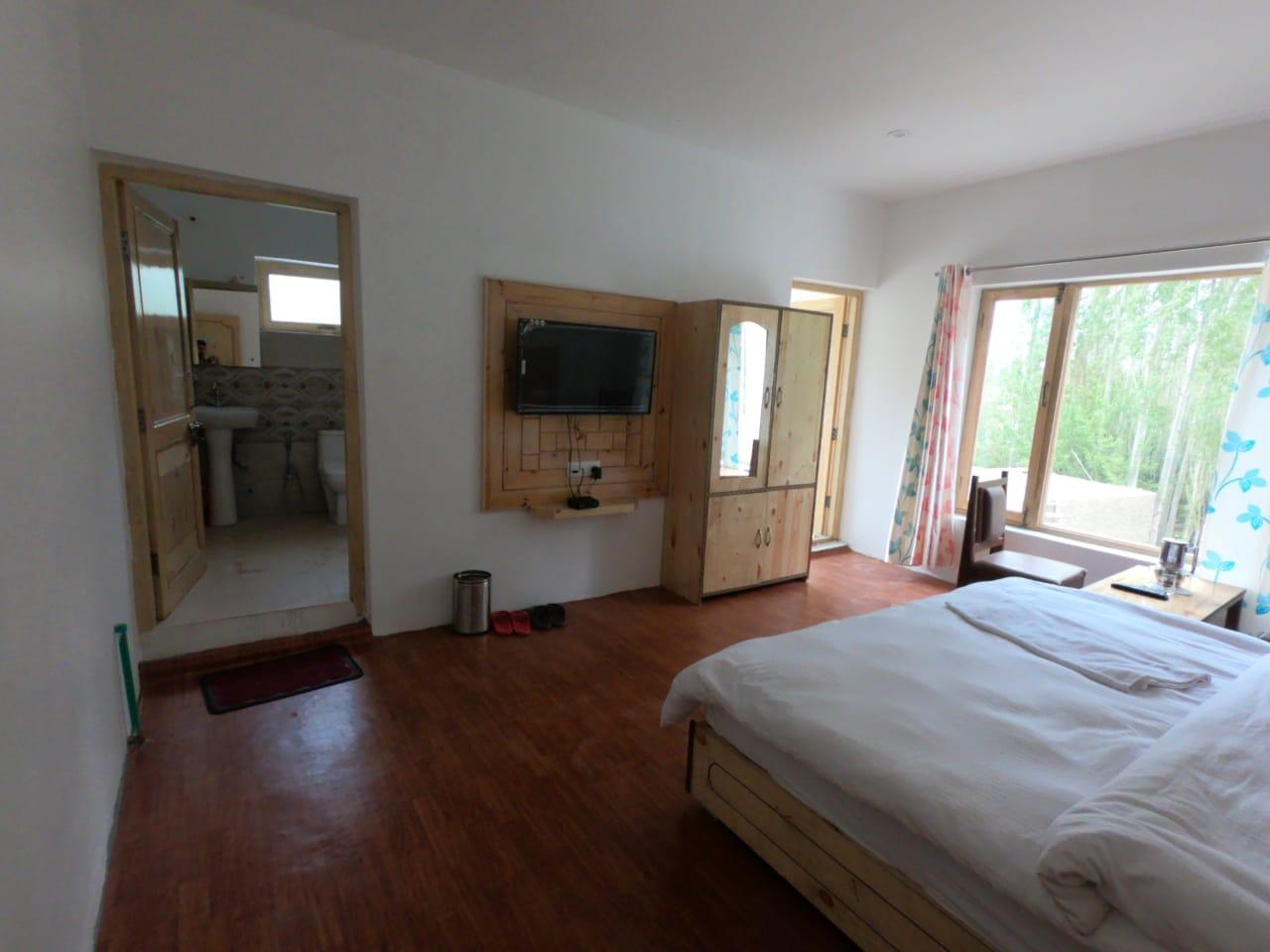 Photo 2