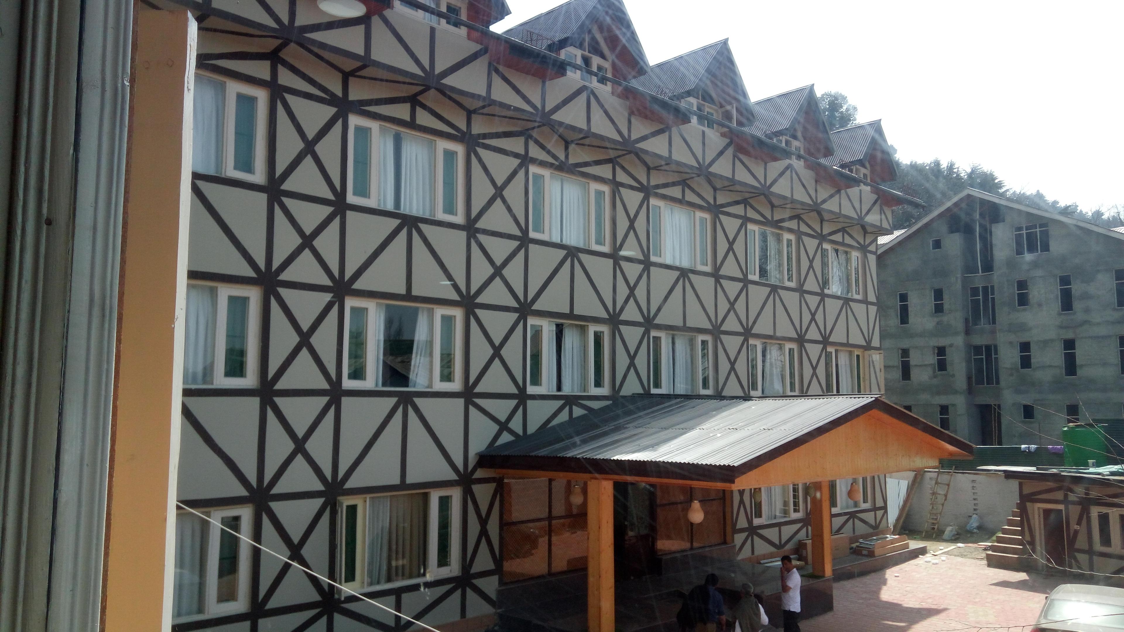 Photo 3